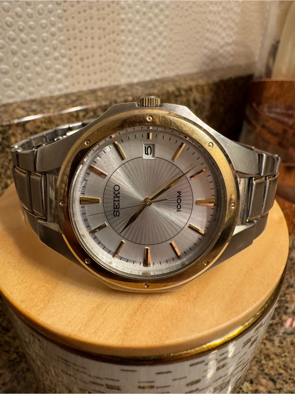 Seiko Mens Two Tone Quartz Day‎ /Second hand 36 mm Japan new battery working
